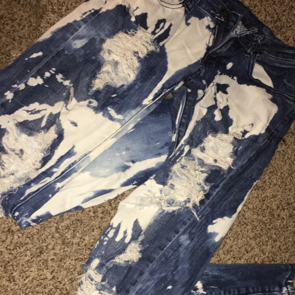 Bleached/ripped skinny jeans